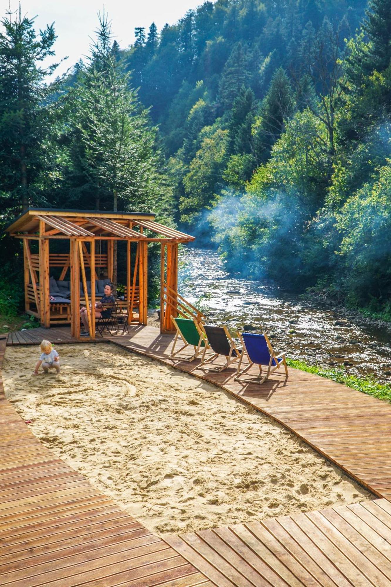 Novosiele Residence - Nad Gorska Rzeka - Lesne Spa Sauna Jacuzzi - Bieszczady Bystre  المظهر الخارجي الصورة